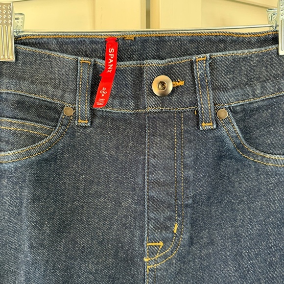 Spanx Pull-on Wide-Leg Dark Blue Jeans - Picture 4 of 4